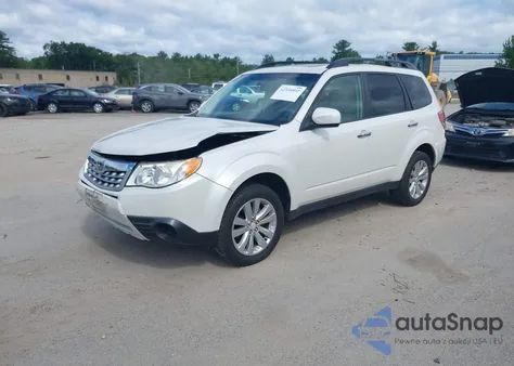 2011 Subaru Forester 2.5X Premium из США, поврежденный, VIN JF2SHADC1BH754199